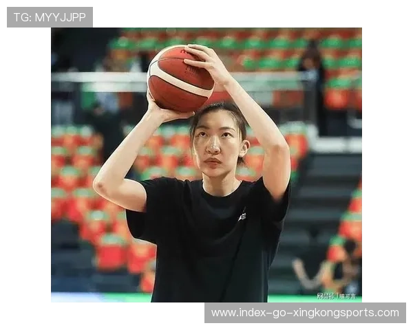 韩旭连续封盖震慑全场,堪称移动防空塔 韩旭连续封盖震慑全场,堪称移动防空塔