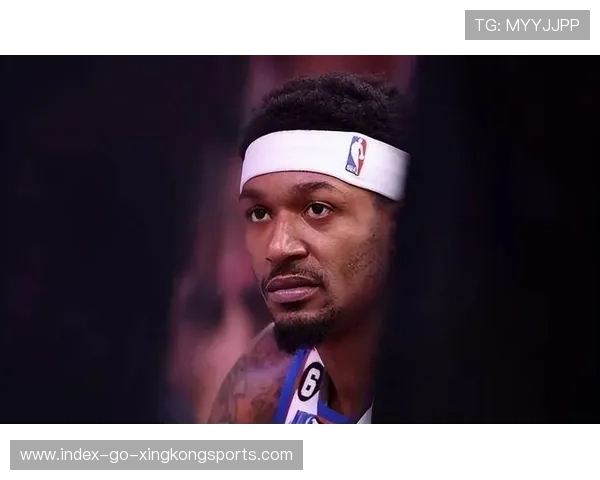 比尔回太阳主场被嘘!旧情难消新身份承压 比尔回太阳主场被嘘!旧情难消新身份承压