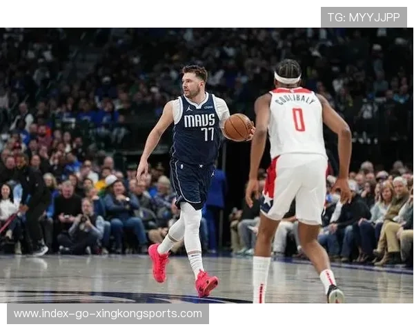 东契奇强势取分独揽五连击，独行侠重建优势