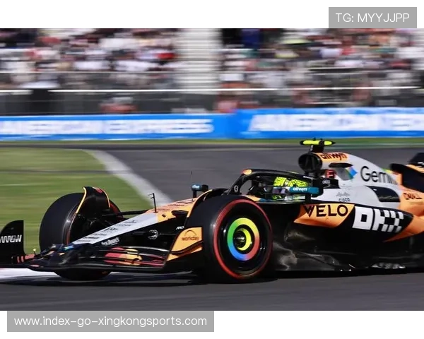 赛车大奖赛提前排位，顶级车队争夺杆位，赛车竞技赛